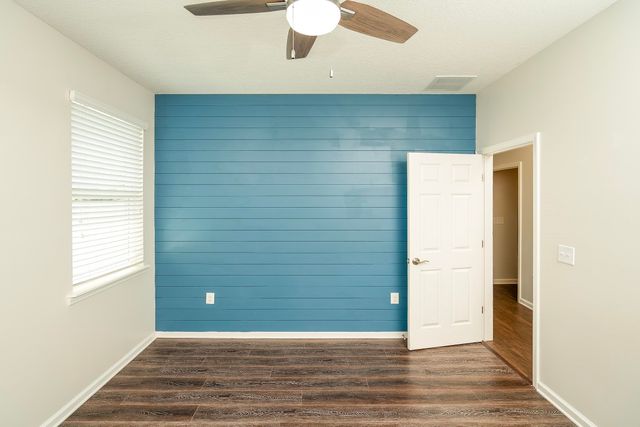 494 Aventurine Ave, St Augustine, FL 32086