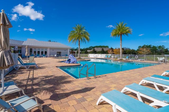 494 Aventurine Ave, St Augustine, FL 32086