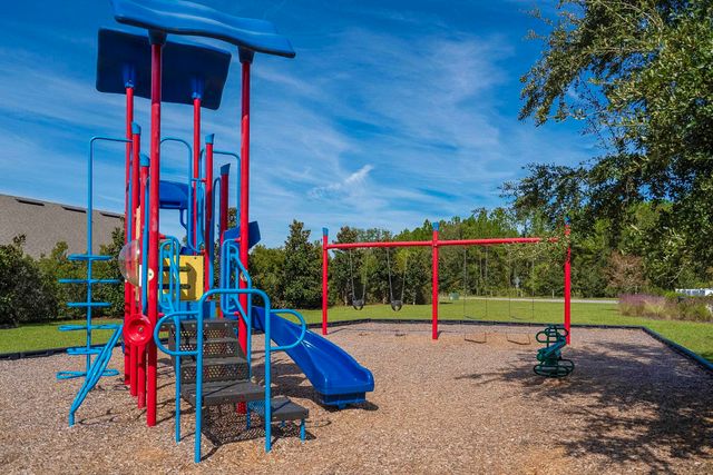 494 Aventurine Ave, St Augustine, FL 32086