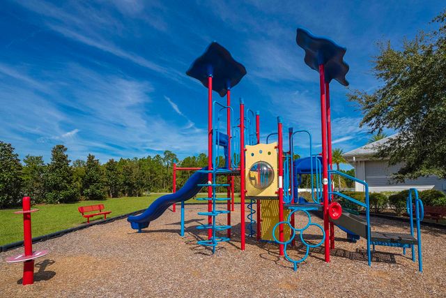 494 Aventurine Ave, St Augustine, FL 32086