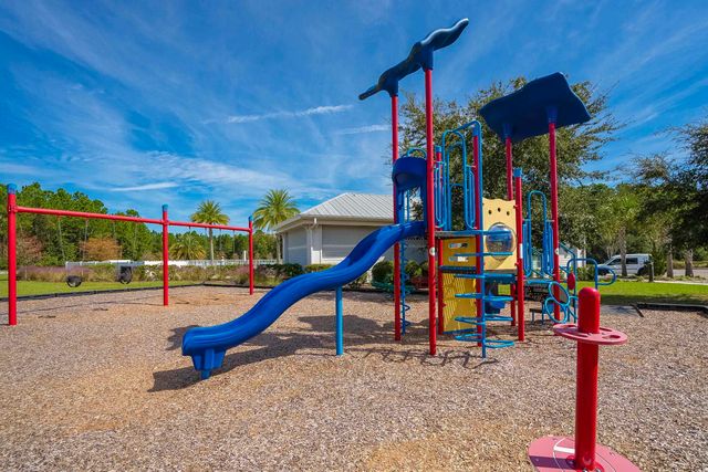 494 Aventurine Ave, St Augustine, FL 32086