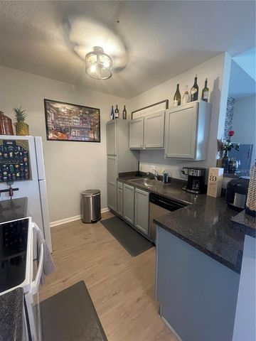 4802 51ST STREET W 423, Bradenton, FL 34210