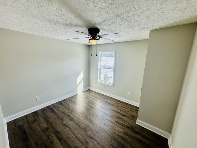 111 W End Ave, Shelbyville, TN 37160