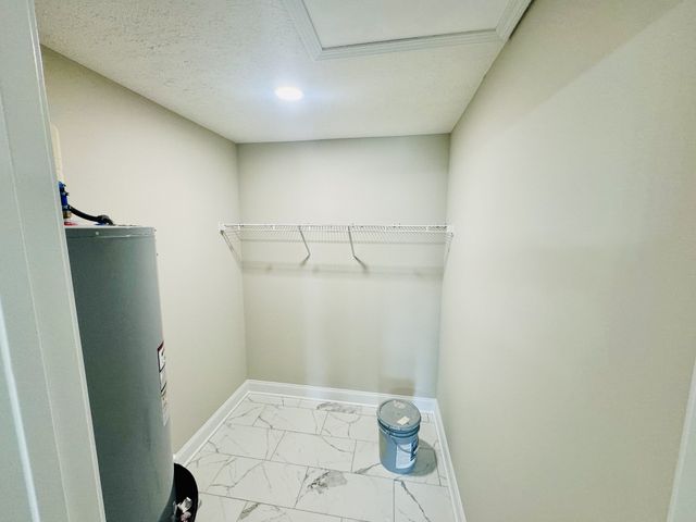 111 W End Ave, Shelbyville, TN 37160