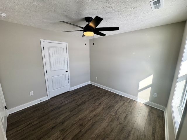 111 W End Ave, Shelbyville, TN 37160