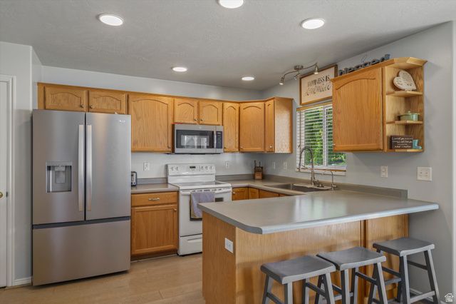 3436 W DOWNHILL RD, Taylorsville, UT 84129
