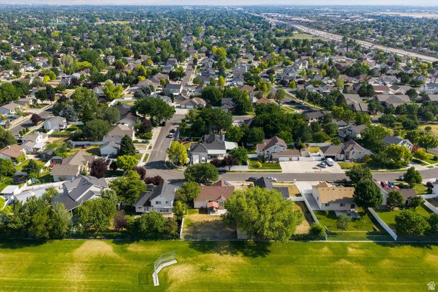 3436 W DOWNHILL RD, Taylorsville, UT 84129