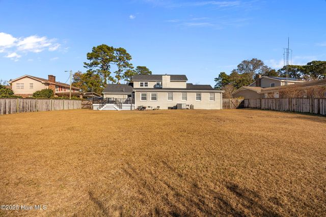 5016 Clear Run Drive, Wilmington, NC 28403