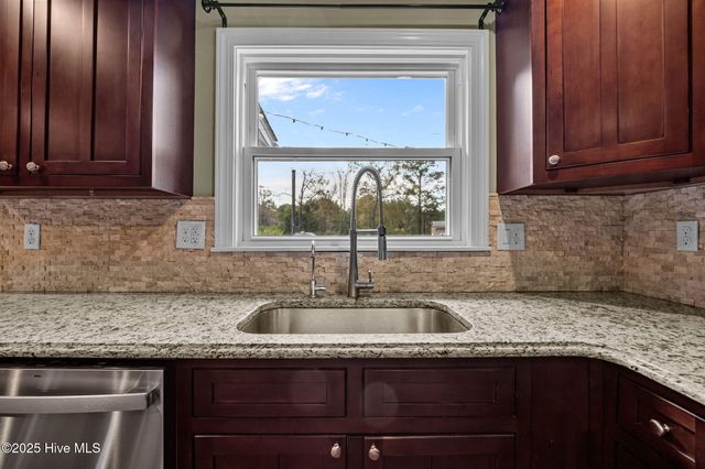 5016 Clear Run Drive, Wilmington, NC 28403