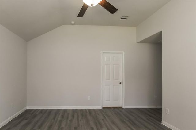 13401 Raintree Drive, Montgomery, TX 77356