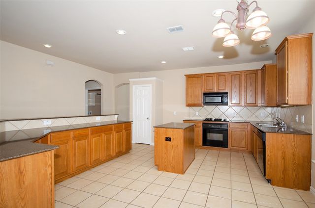 907 Mustang Ridge Drive, Murphy, TX 75094