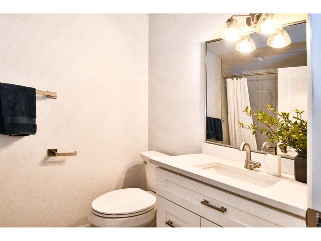 1442 Hilltop Dr, Longmont, CO 80504