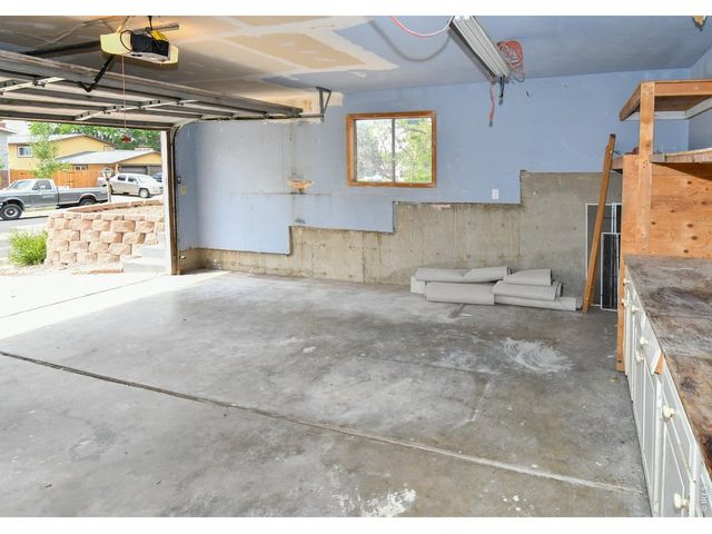 1442 Hilltop Dr, Longmont, CO 80504