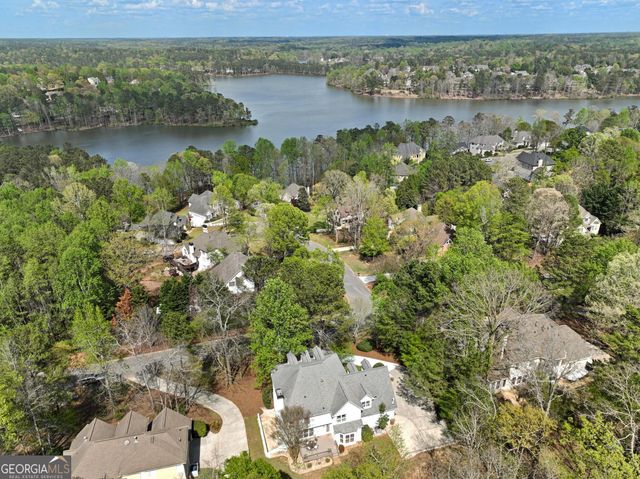 810 Southern Shore Drive, Peachtree City, GA 30269