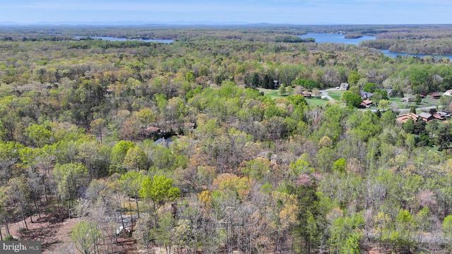 LAKEWOOD CIRCLE, Mineral, VA 23117