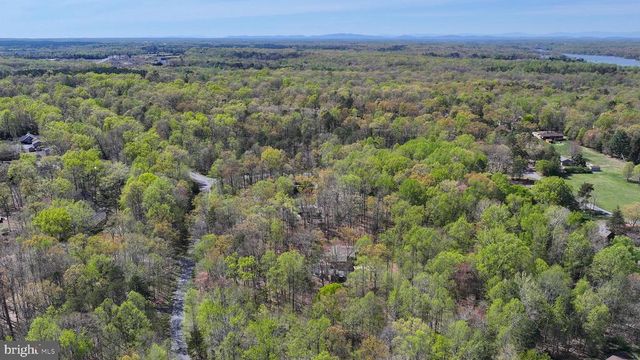LAKEWOOD CIRCLE, Mineral, VA 23117