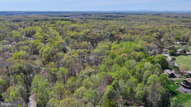 LAKEWOOD CIRCLE, Mineral, VA 23117