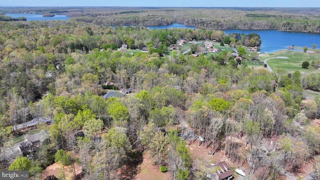 LAKEWOOD CIRCLE, Mineral, VA 23117