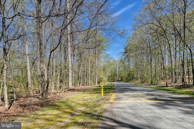 LAKEWOOD CIRCLE, Mineral, VA 23117