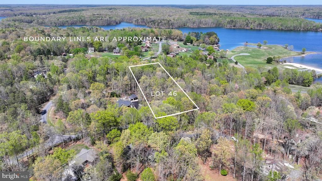 LAKEWOOD CIRCLE, Mineral, VA 23117