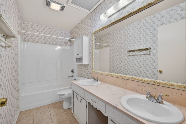 220 Walnut Lane, Bossier City, LA 71111