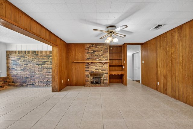 220 Walnut Lane, Bossier City, LA 71111