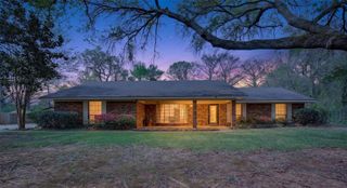 220 Walnut Lane, Bossier City, LA 71111