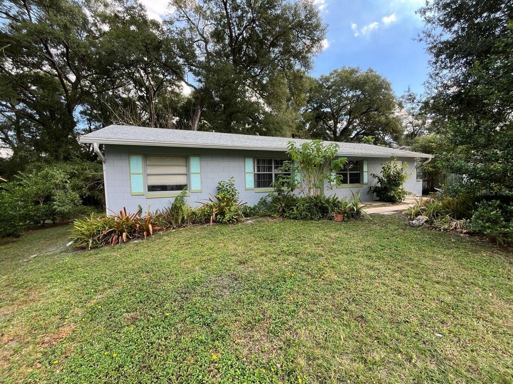413 ALBANY AVENUE, Deland, FL 32724
