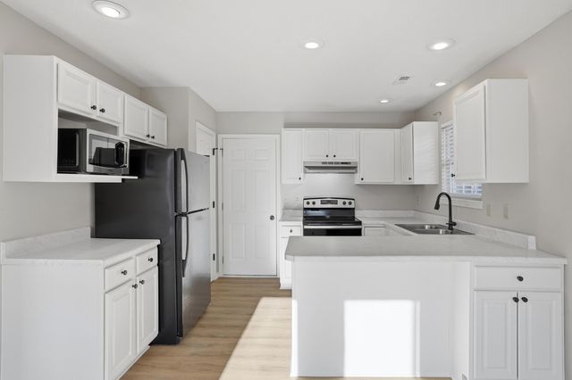 3609 CALIENTE CT, Columbia, MO 65201