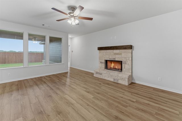 1333 Frio Drive, Springtown, TX 76082