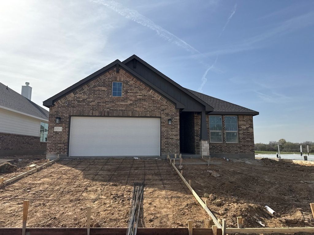 1333 Frio Drive, Springtown, TX 76082