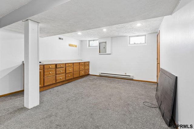 3628 S 88Th Street, Omaha, NE 68124