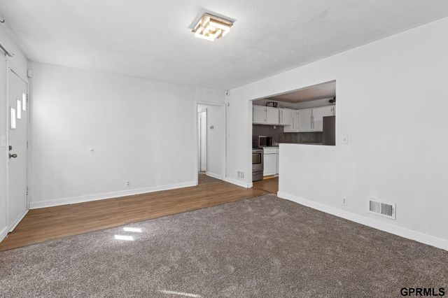 3628 S 88Th Street, Omaha, NE 68124