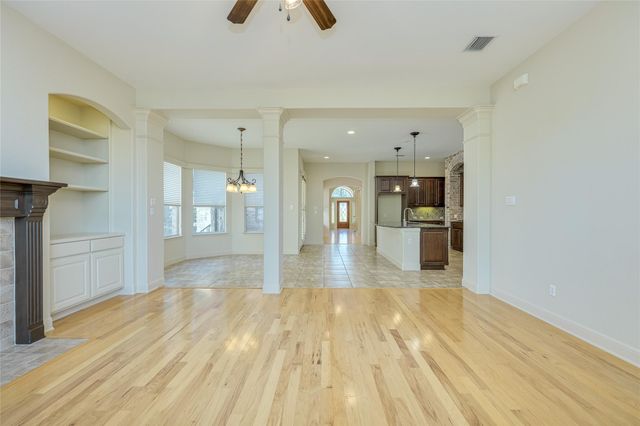 10804 Enclave Vista CV, Austin, TX 78730
