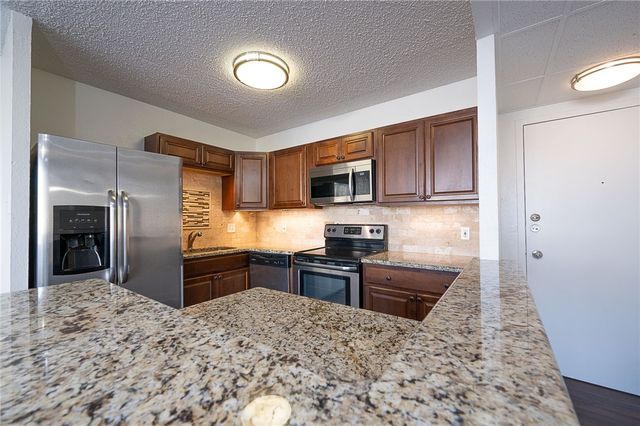 715 S Upper Broadway St 205, Corpus Christi, TX 78401