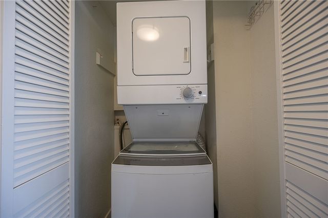 715 S Upper Broadway St 205, Corpus Christi, TX 78401