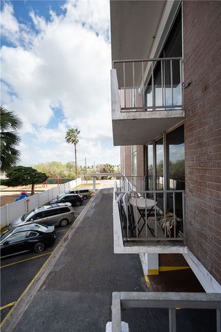 715 S Upper Broadway St 205, Corpus Christi, TX 78401