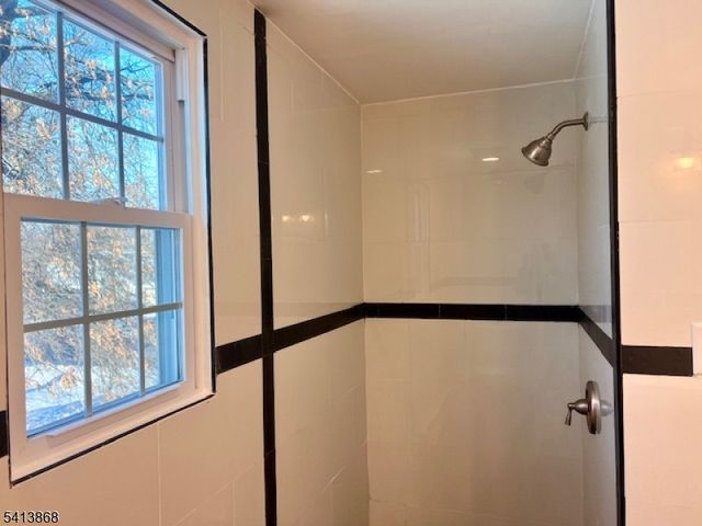 168 Oak St, Bridgewater Twp., NJ 08807