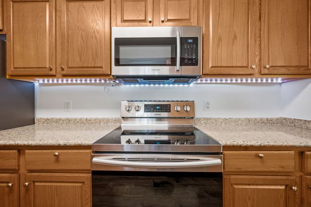 1804 Warfield Dr, Clarksville, TN 37043