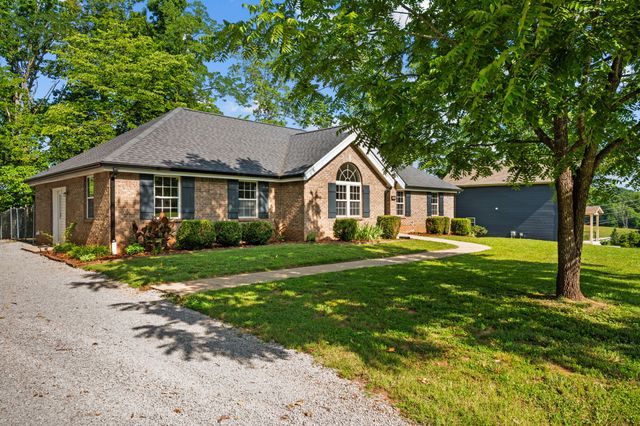 1804 Warfield Dr, Clarksville, TN 37043