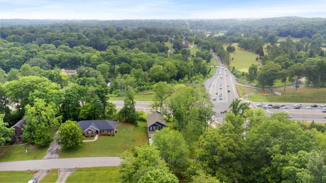 1804 Warfield Dr, Clarksville, TN 37043