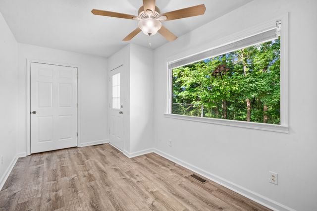 1804 Warfield Dr, Clarksville, TN 37043
