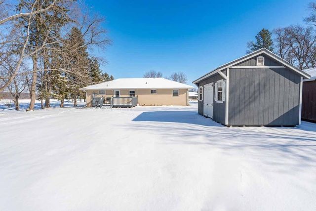 311 4th Avenue E, Abercrombie, ND 58001