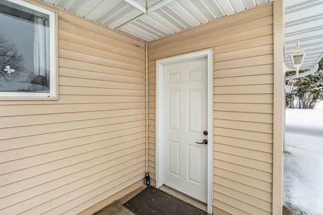 311 4th Avenue E, Abercrombie, ND 58001