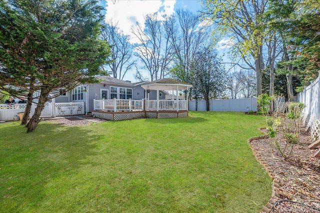 76 Beatrice Avenue, West Islip, NY 11795