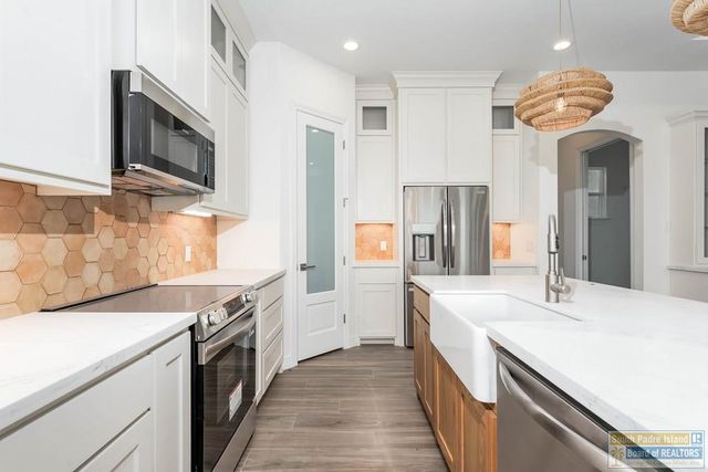 43 Arcos Gardens, Laguna Vista, TX 78578