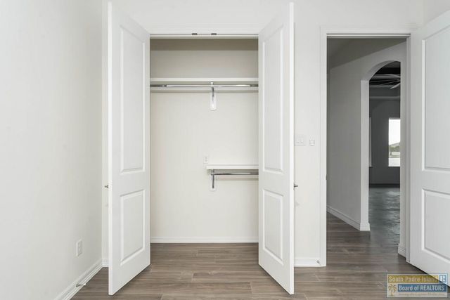 43 Arcos Gardens, Laguna Vista, TX 78578