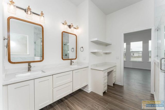 43 Arcos Gardens, Laguna Vista, TX 78578