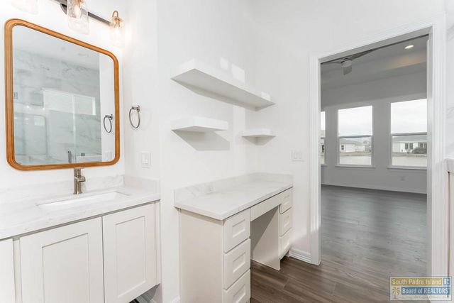 43 Arcos Gardens, Laguna Vista, TX 78578