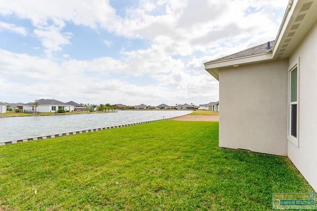 43 Arcos Gardens, Laguna Vista, TX 78578